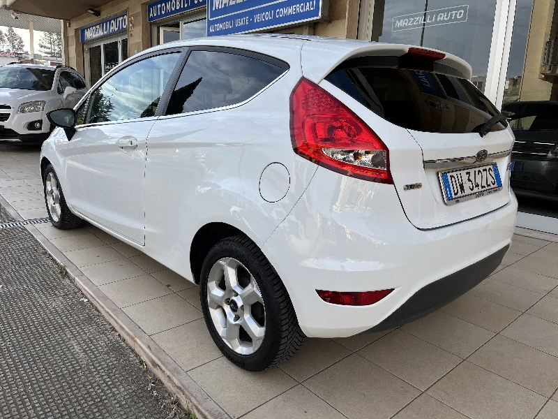 Ford Fiesta 1.4 tdci 68cv 3 Porte Titanium