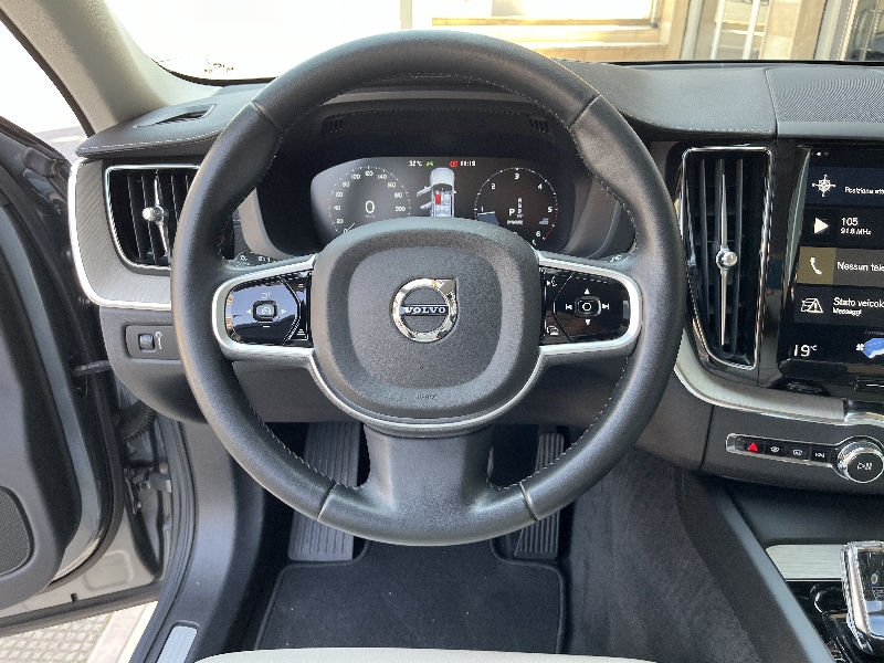 Volvo XC60 B4 2.0 Diesel/Elettrica AWD Inscription Aut.